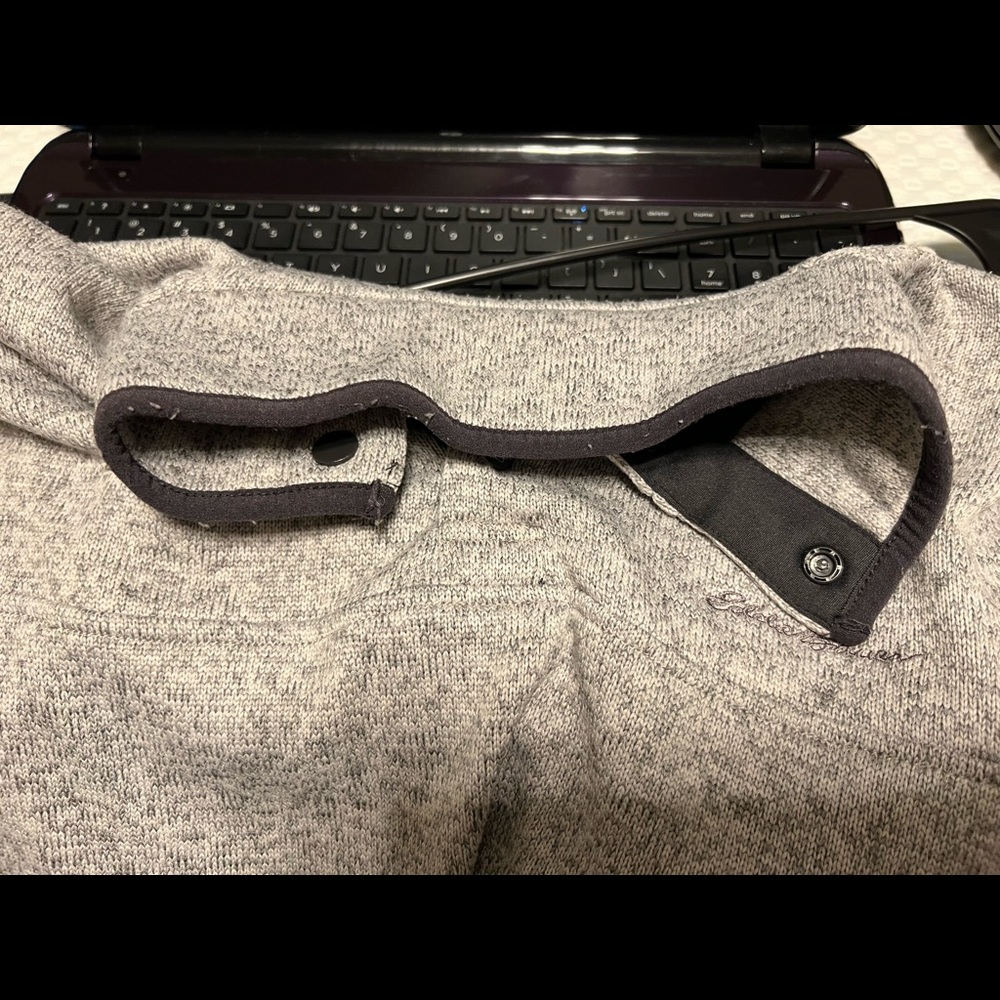Eddie Bauer Button Snap Radiator Fleece - Picture 2 of 2
